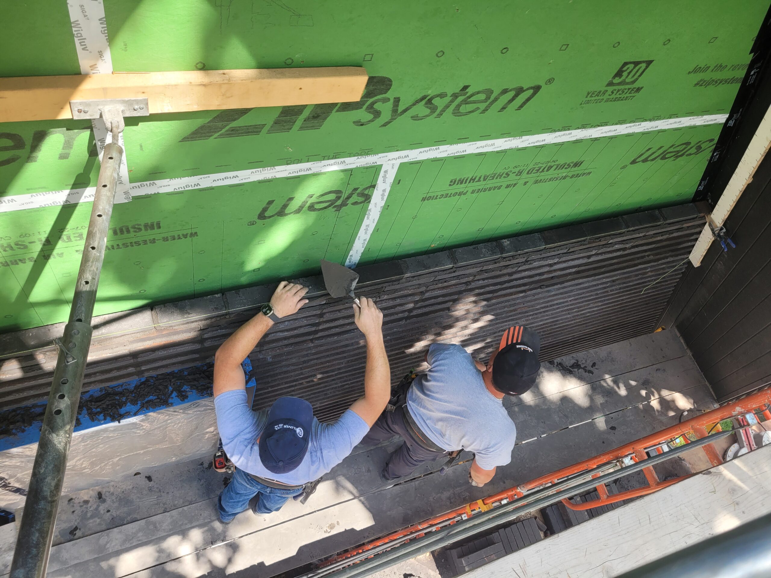 Bonding & Mortar Application