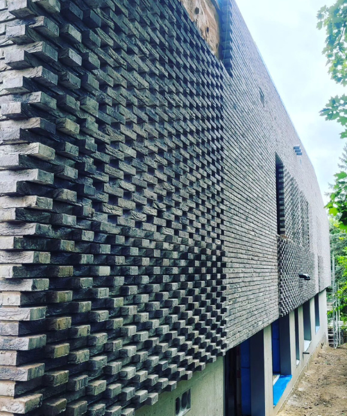 Expert Repairs & Restoration - Red clay