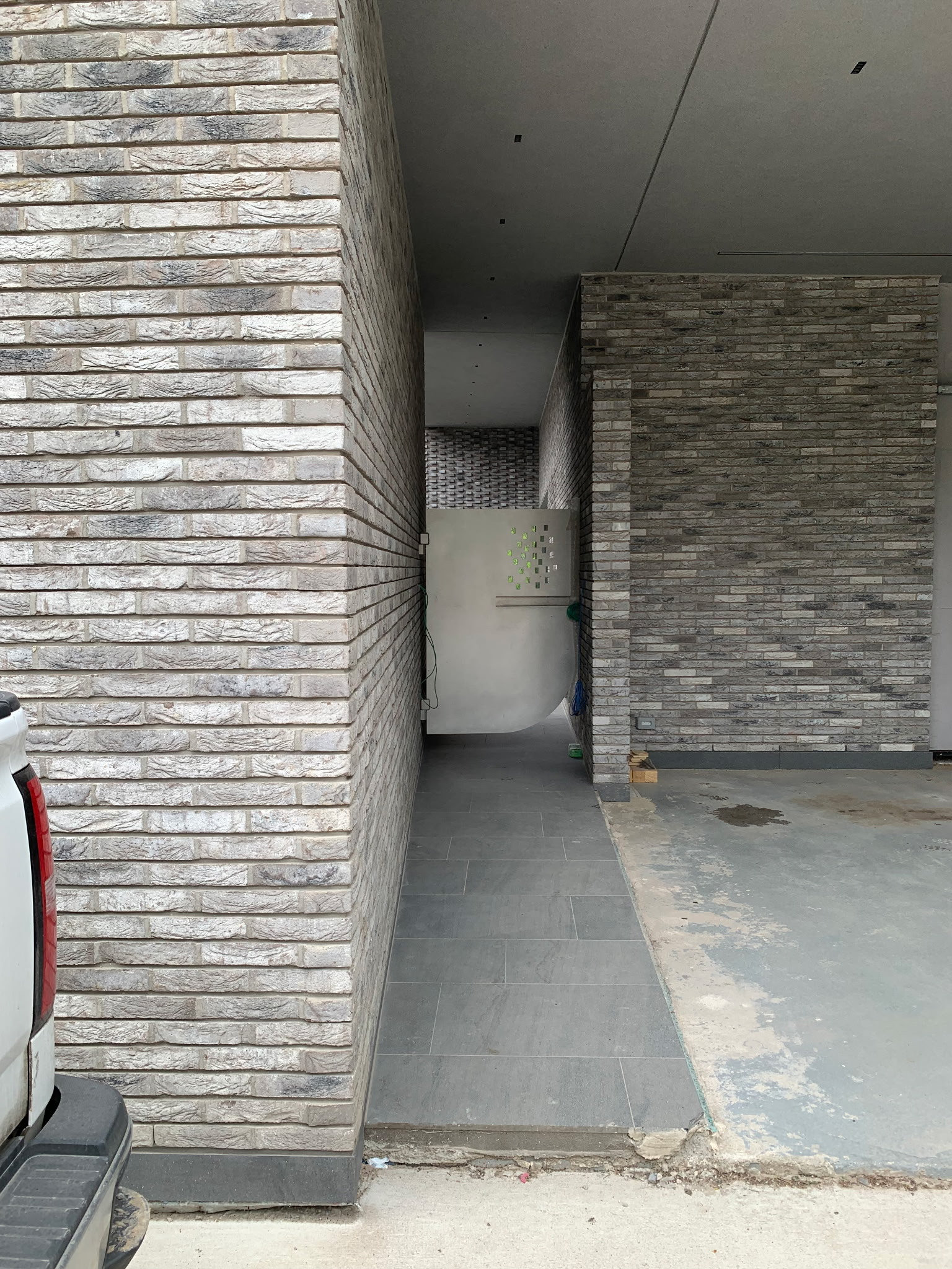 Structural Support & Finish